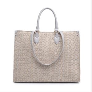 NWT Urban Expressions Gray Tote